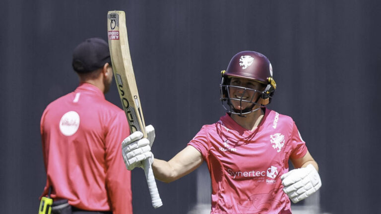 Sophie Luff fifty stretches Somerset’s unbeaten start – सोफी लफ के शानदार अर्धशतक से समरसेट की अजेय बढ़त जारी