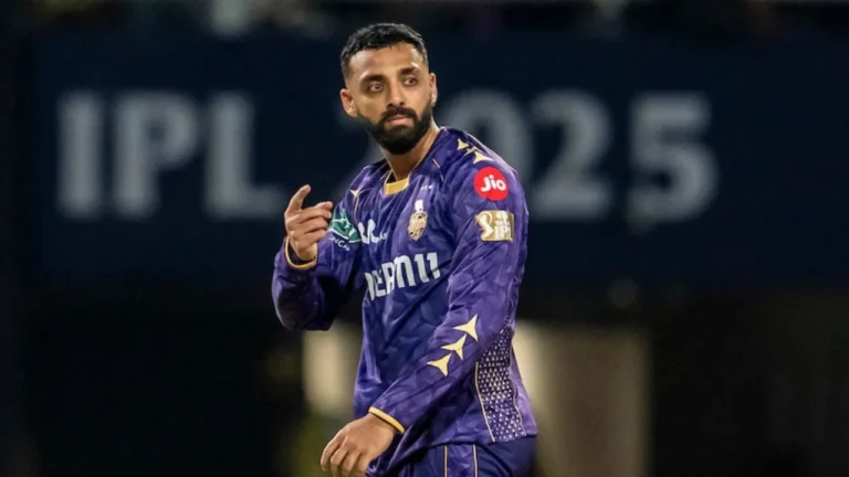 IPL 2026: केकेआर के लिए बड़ा झटका, वरुण चक्रवर्ती चोट के कारण बाहर