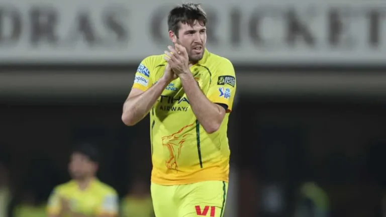 IPL 2026: चेन्नई सुपर किंग्स को बड़ा झटका, चोटिल होकर इंग्लैंड लौटे जेमी ओवरटन